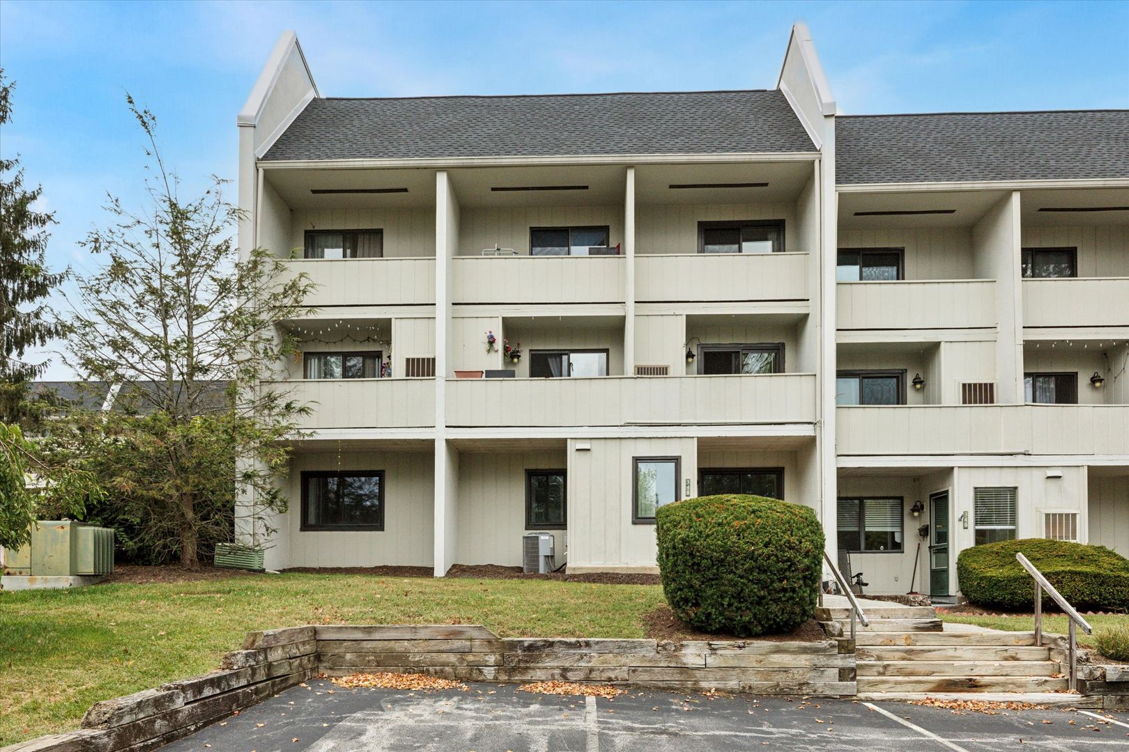West Chester Condo: 344 Summit House