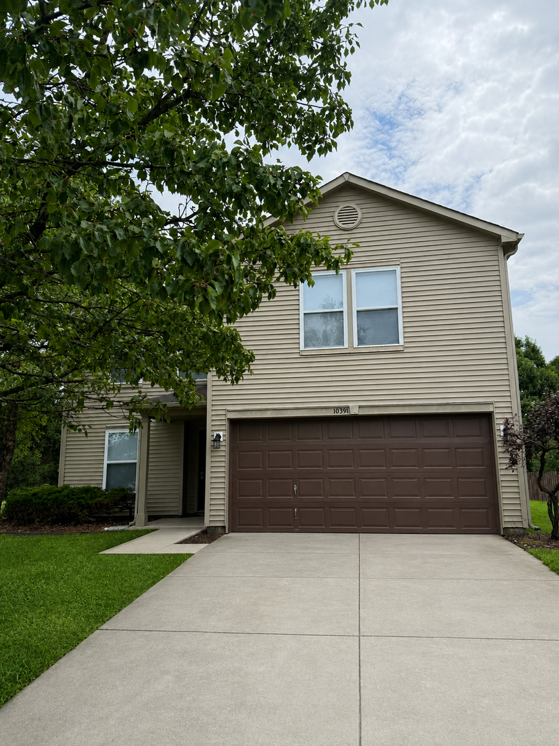 FISHERS House: 10391 COTTON BLOSSOM DR