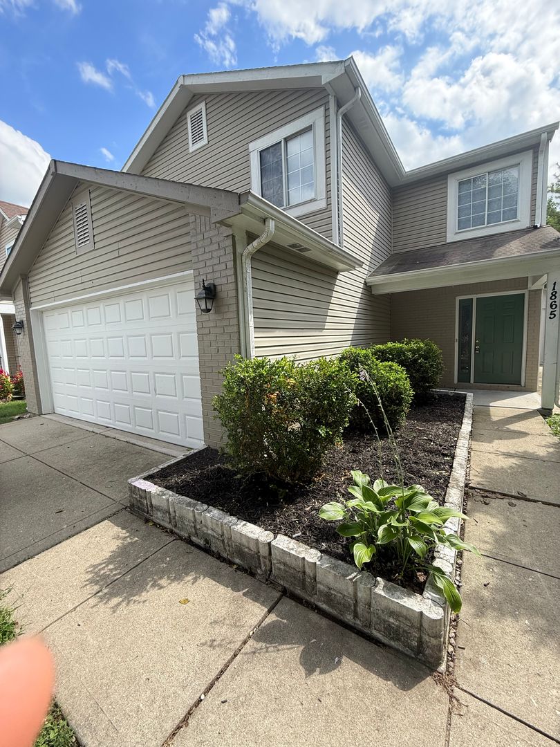 INDIANAPOLIS House: 1865 WERGES AVE