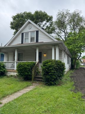 East side - 1 BR duplex – photo 1