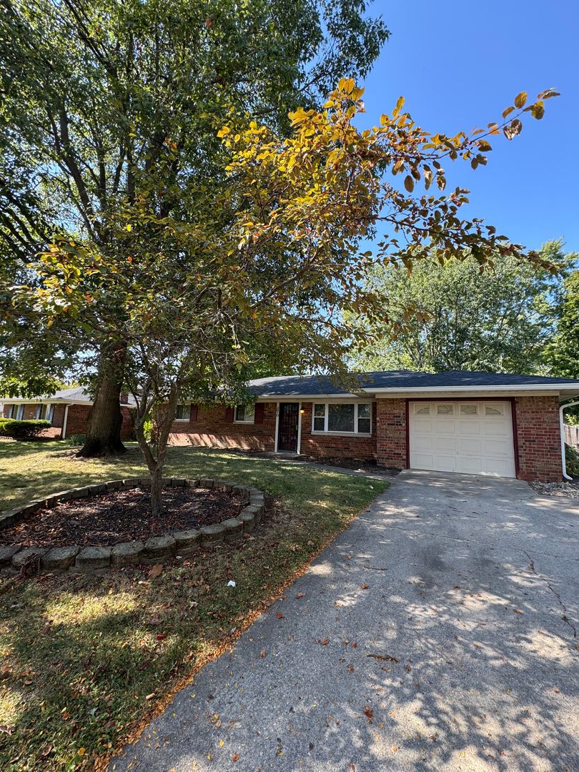 Indianapolis House: 2610 Saturn Drive