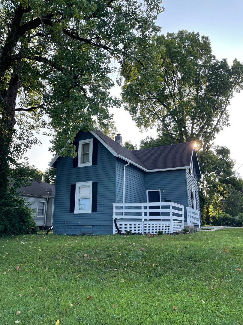 Indianapolis House: 3821 Clarendon Rd