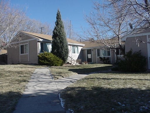 Beauteous fourplex end-unit! – photo 1
