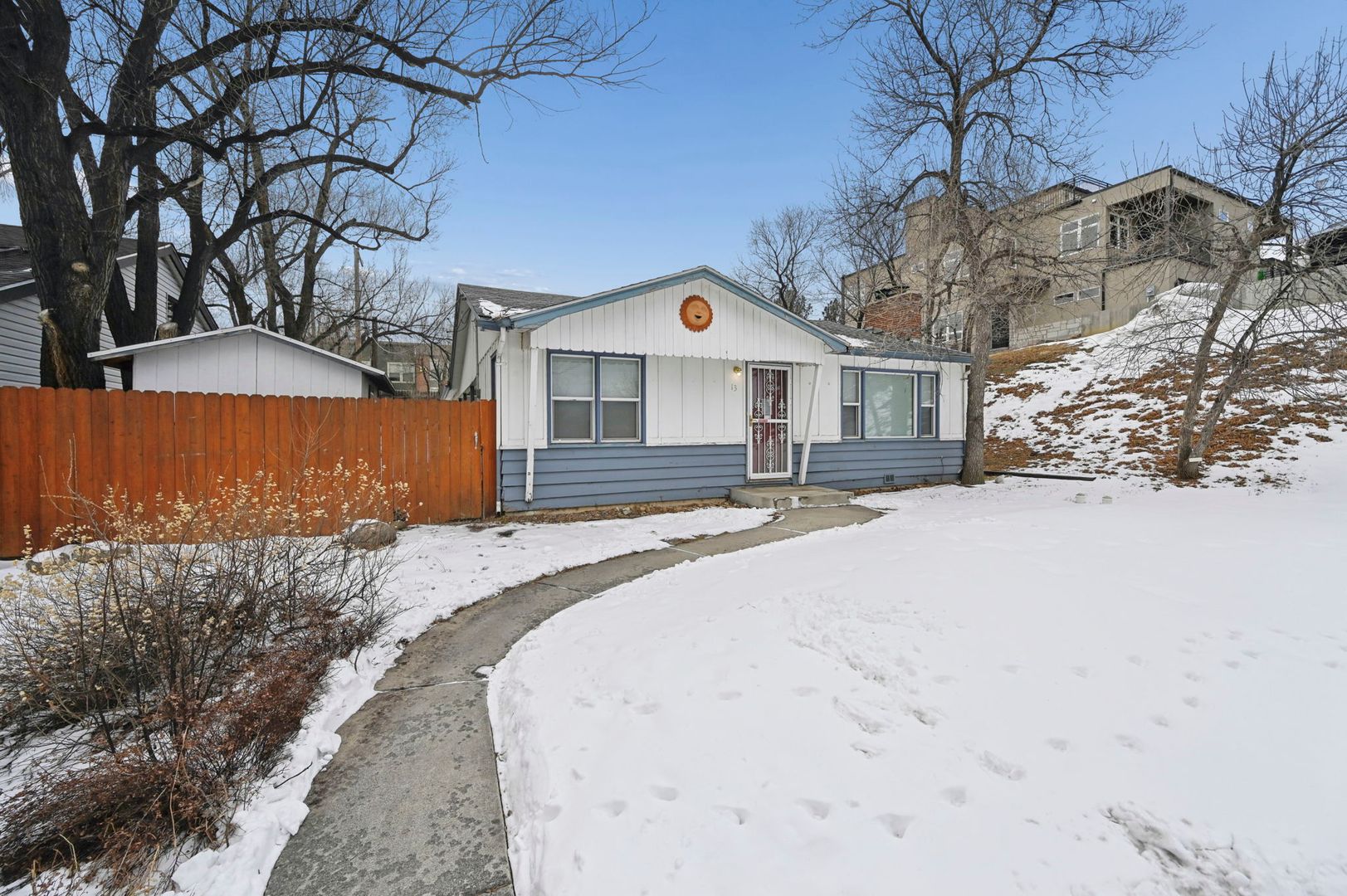 COLORADO SPRINGS House: 13 EL SERENO DRIVE