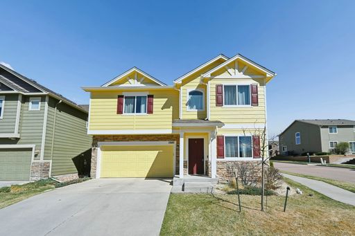 North Gate 4 Bedroom w/AC and Zero Maintenance Yard! – photo 1