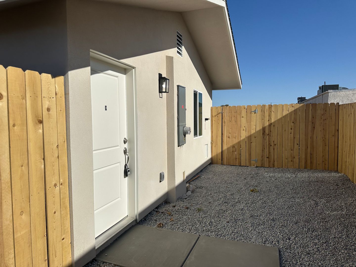 Ridgecrest Apartment: 916 W Perdew Ave