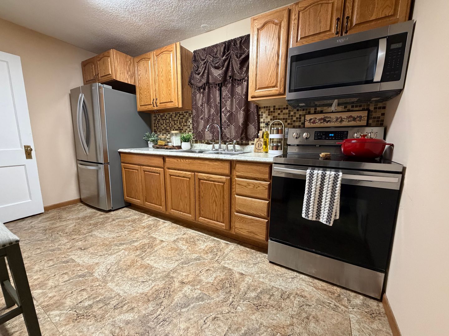 Evansdale House: 244 Wema Ave.