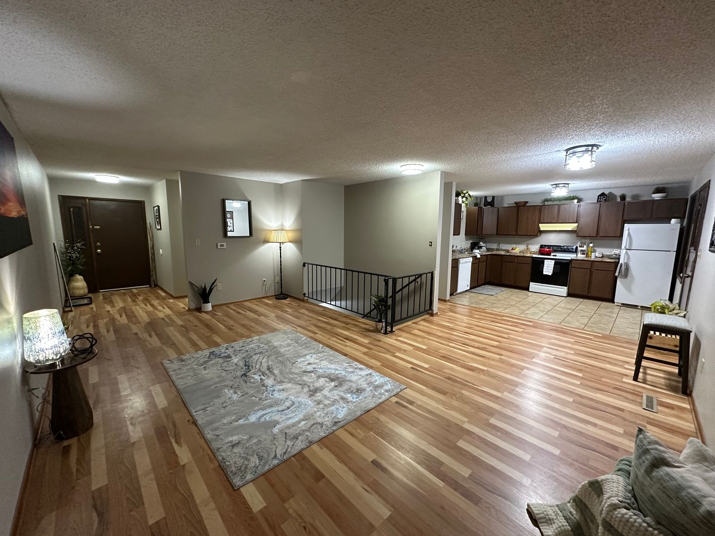 Cedar Falls Apartment: 1823-1825 Alden Ave.