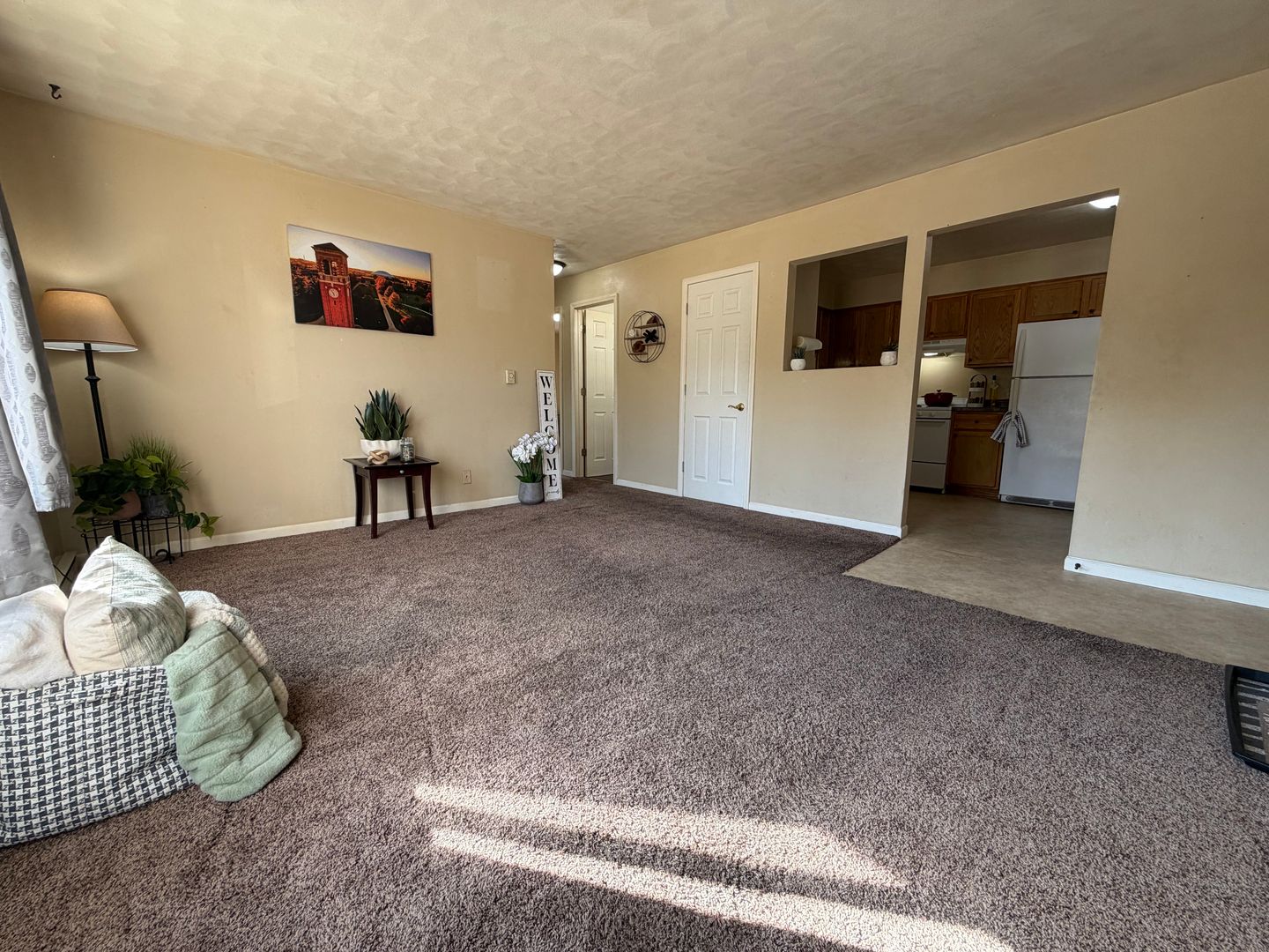 Evansdale Apartment: 528 River Forest Rd.