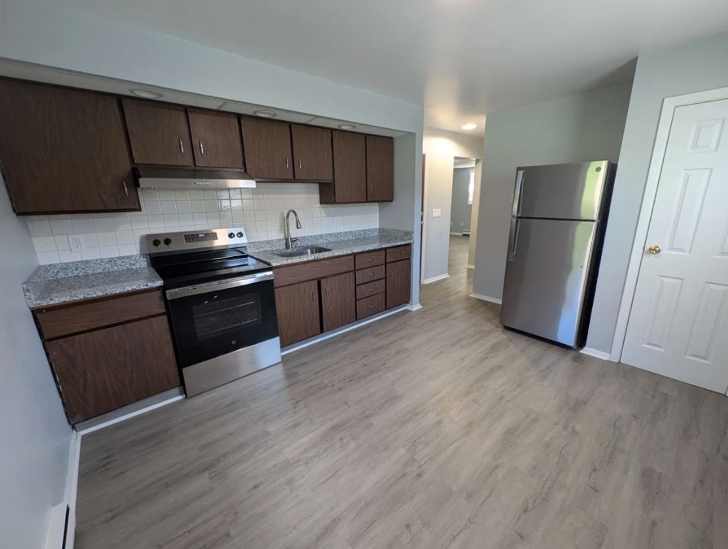 Troy Apartment: 1 Andrews Rd - 1