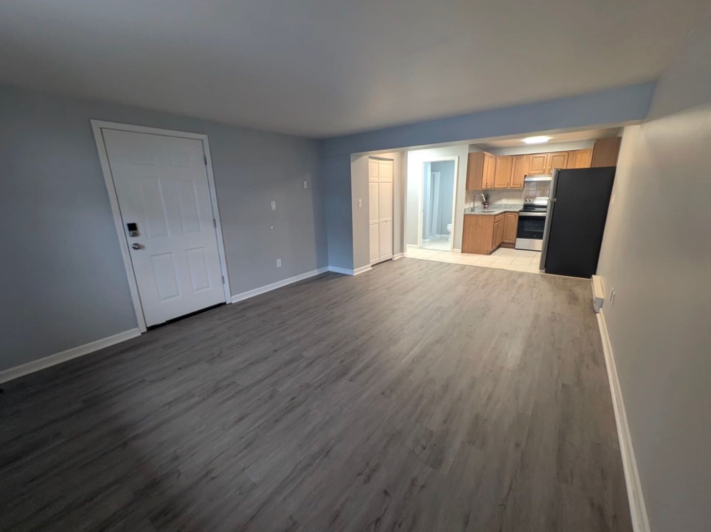 North Greenbush Apartment: 5 Andrews Dr