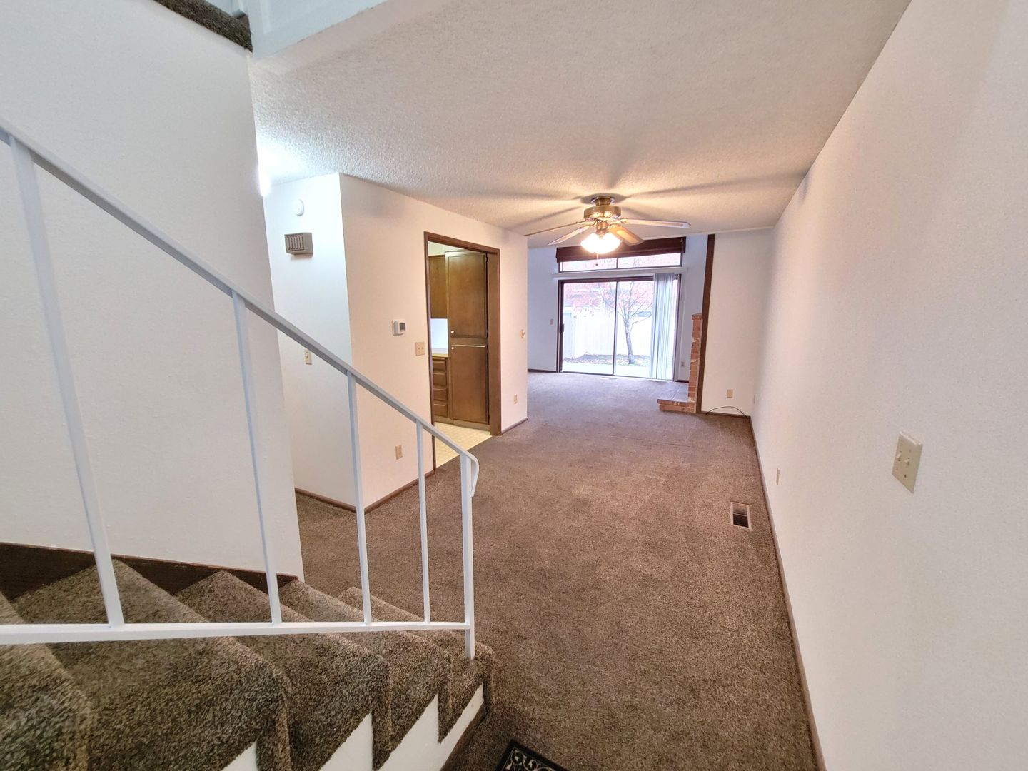 Salem Condo: 3832 Auburn Rd NE