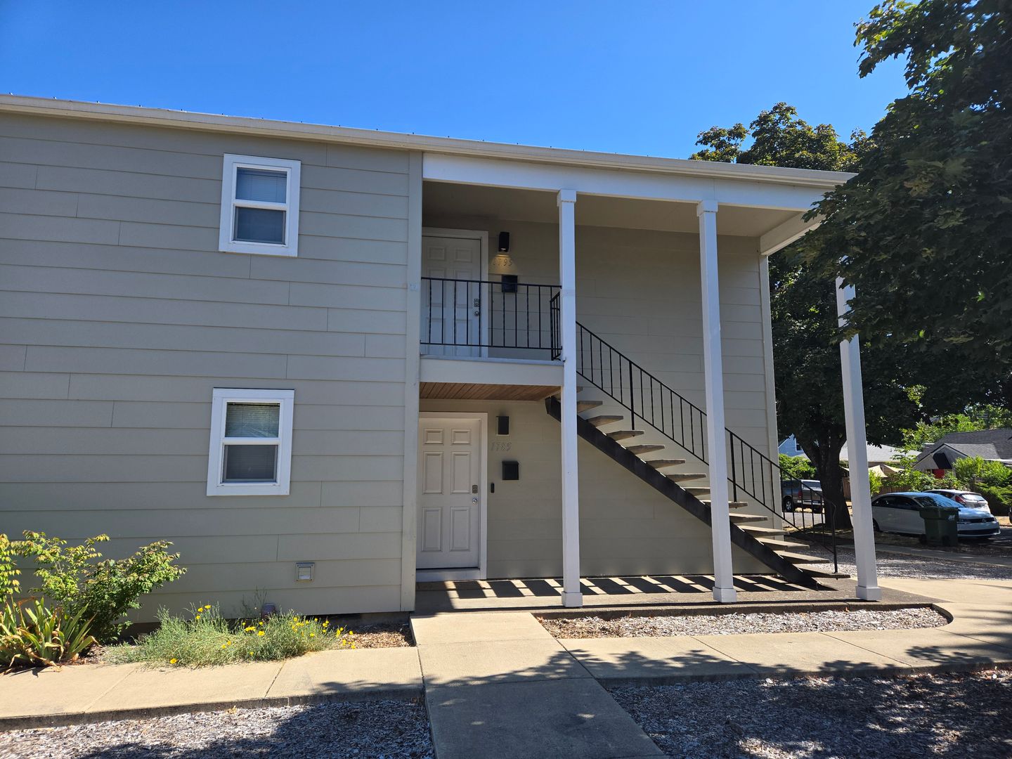 Salem Apartment: 1785 Bellevue St SE