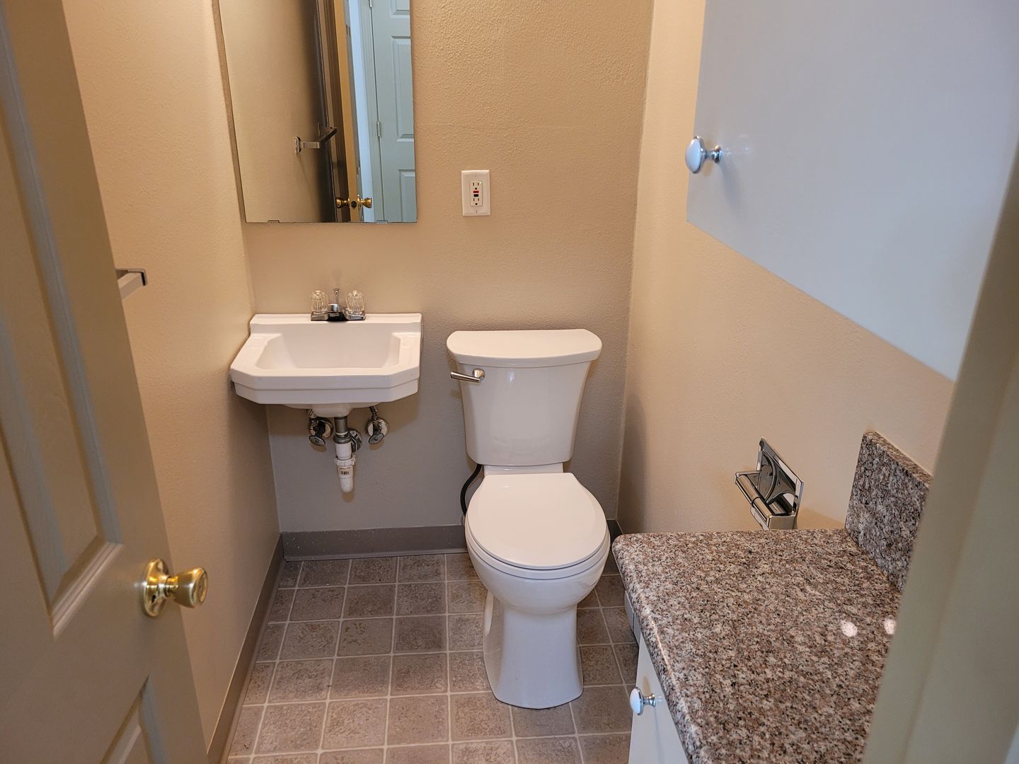 Mill Park Townhomes ( TOR004 ) 6 of 12