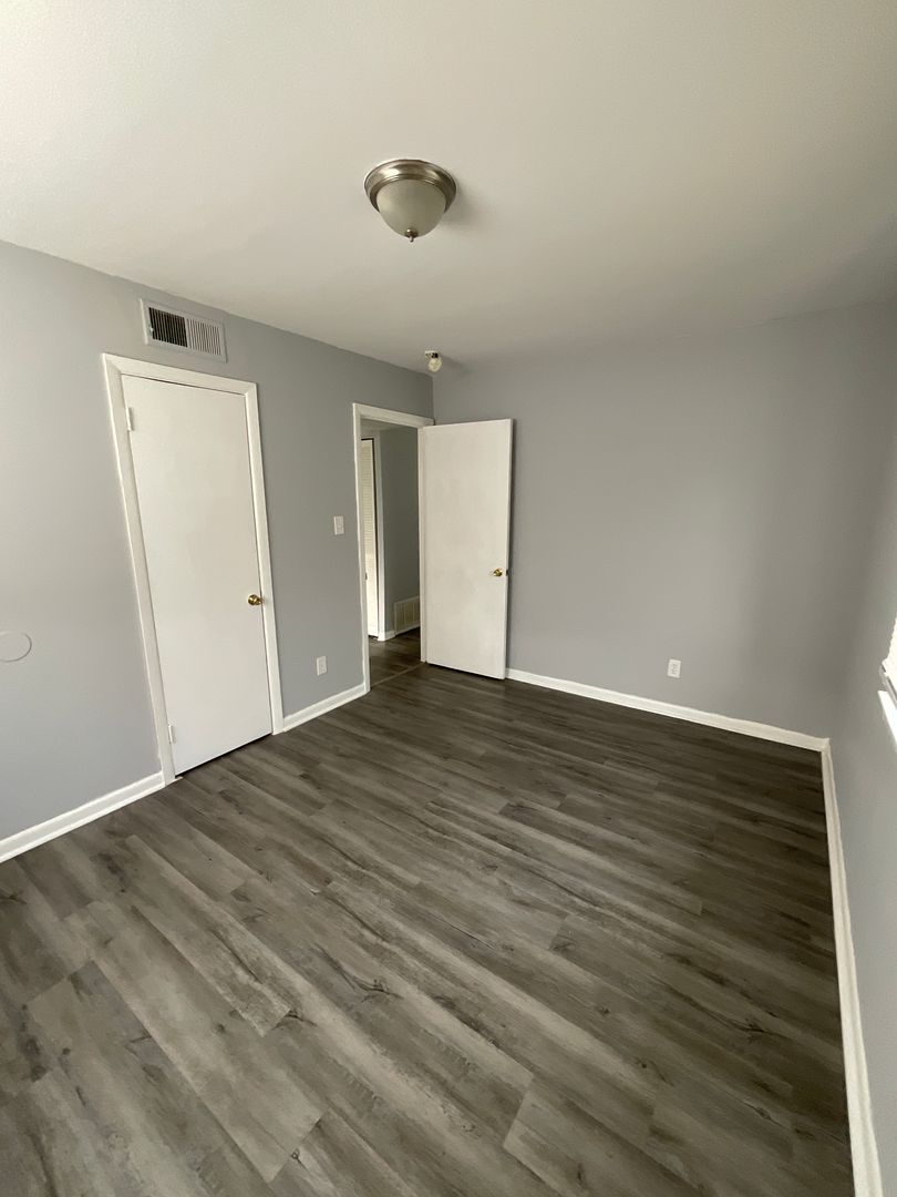 Remodeled Two Bedroom Apartment in Simonsdale 11 of 12