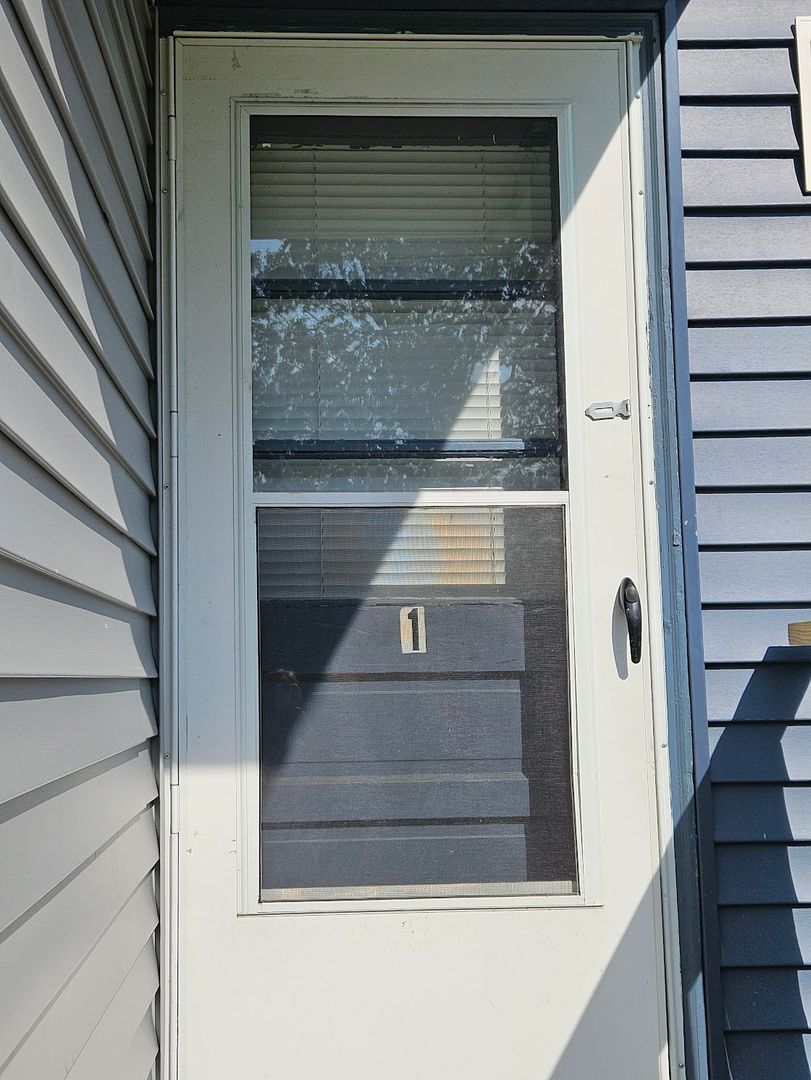 Absolutely Adorable two bedroom is move in ready! 4 of 12