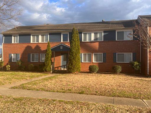 Absolutely Adorable two bedroom is move in ready! – photo 1