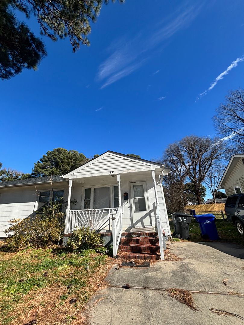 Portsmouth Apartment: 35 Radford St