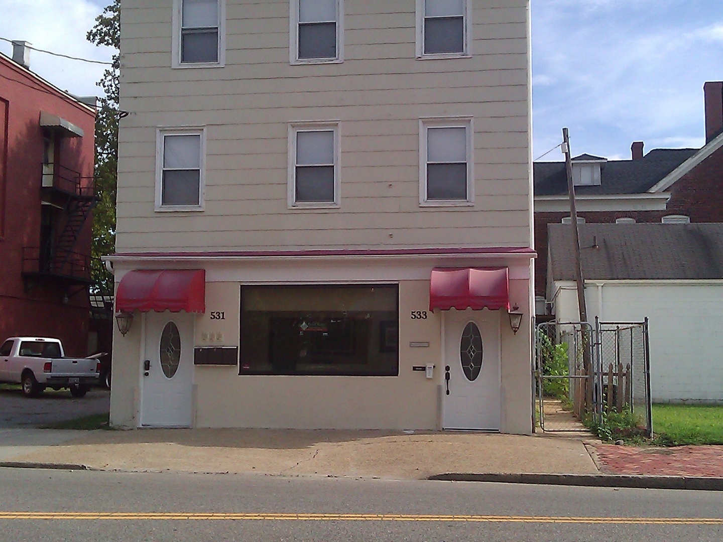 Portsmouth Apartment: 531 County St Apt 3