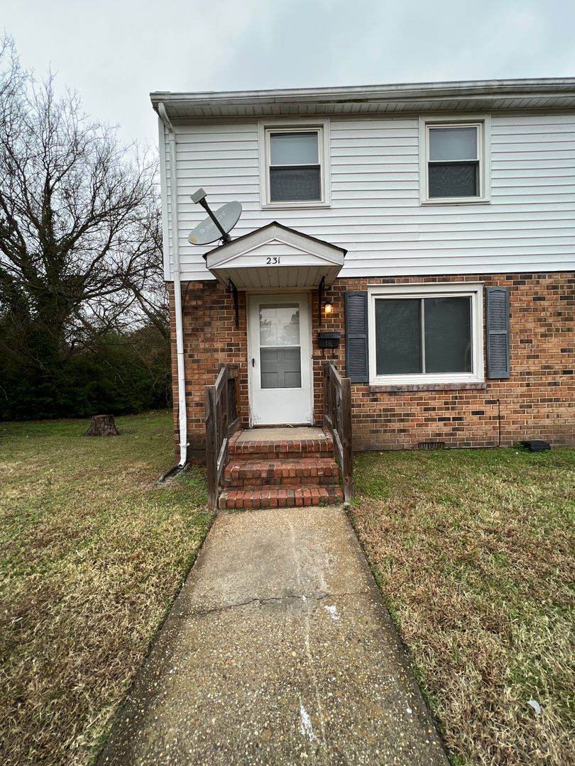 Portsmouth Apartment: Edison Building