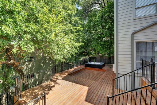 UT West Campus Condo - FALL SEMESTER ONLY – photo 1