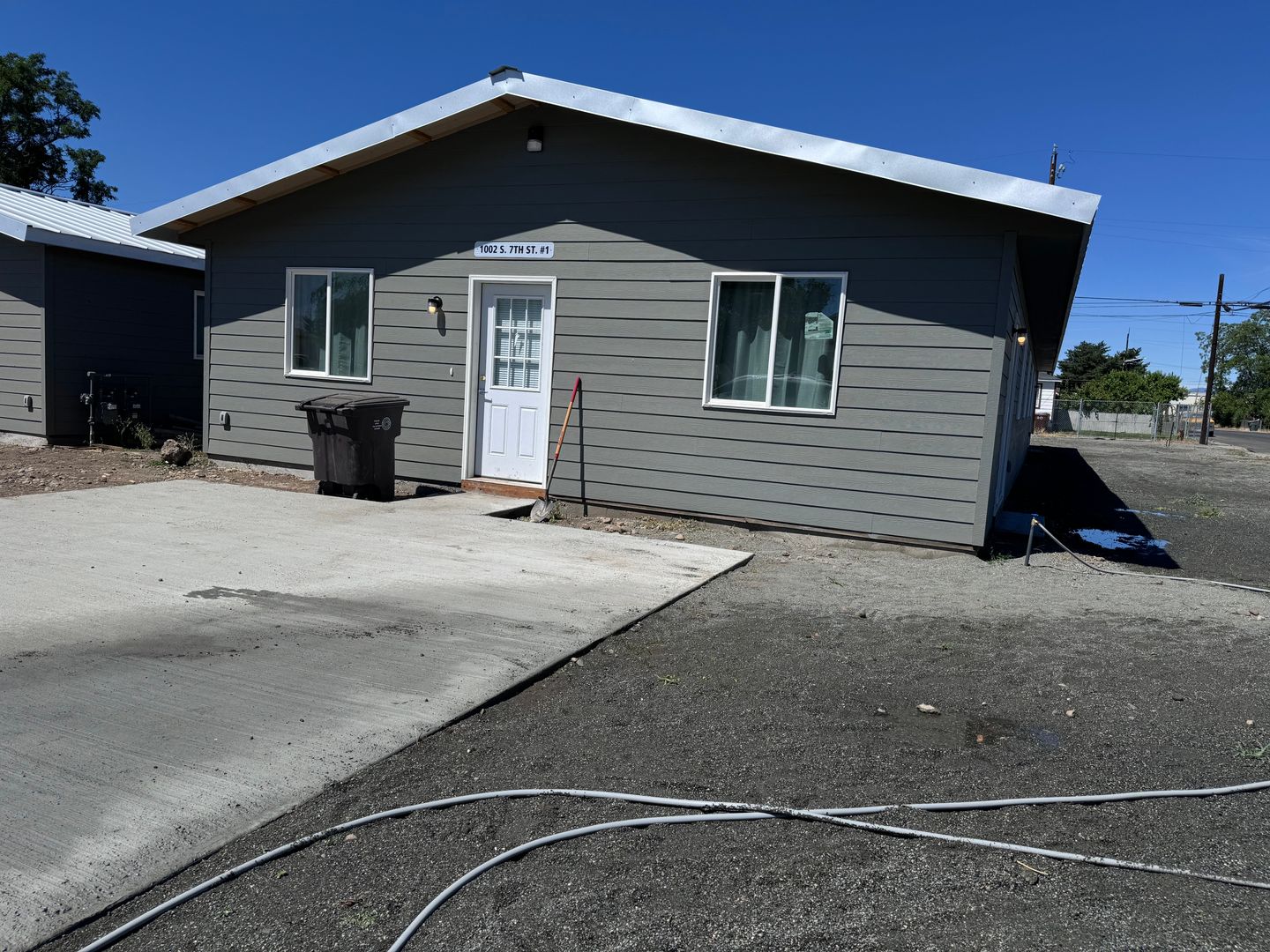 Yakima Apartment: 1004 S. 7th St