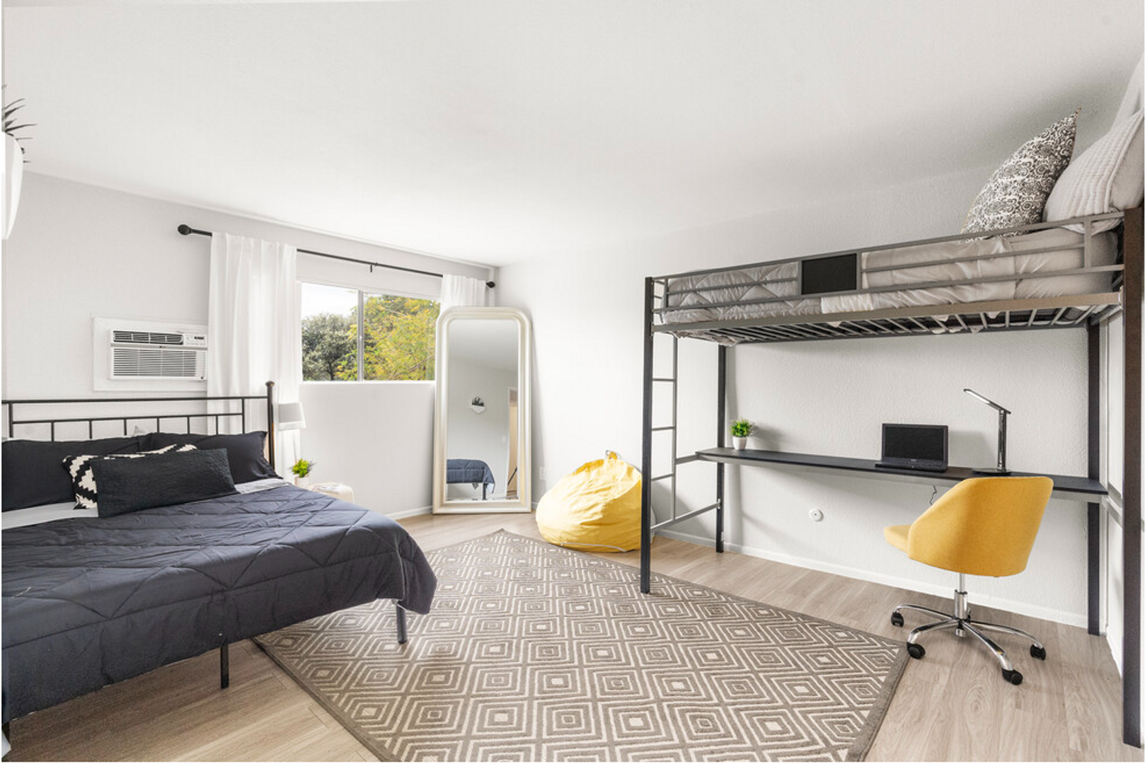 Riverside Apartment: 3170 Canyon Crest Drive