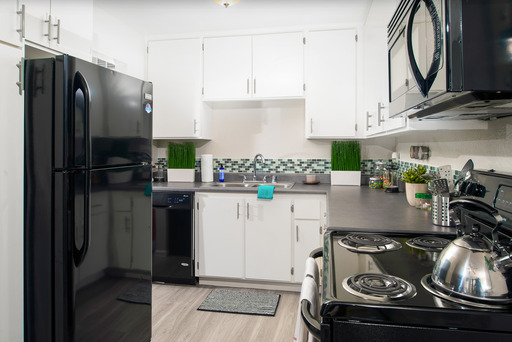 Riverside Apartment: 3170 Canyon Crest Drive