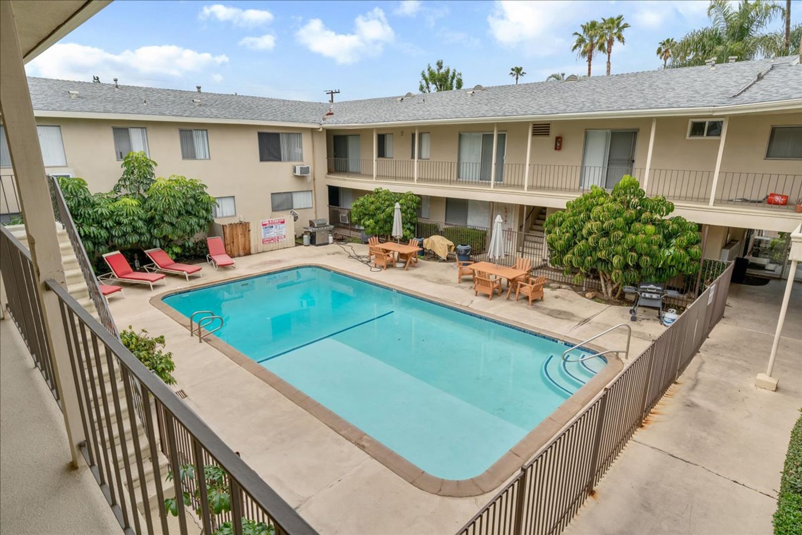 Melrose Place, Riverside