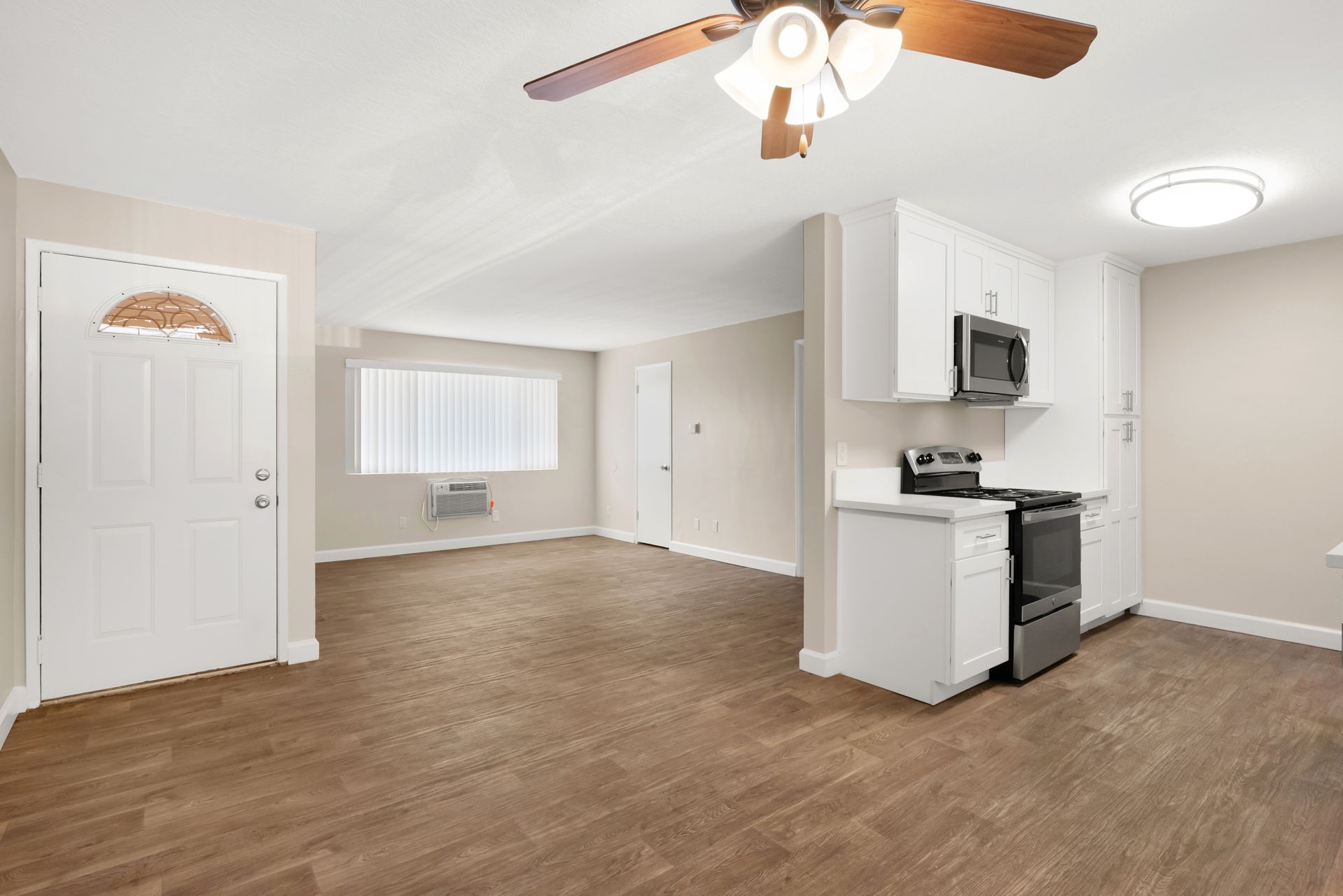 Riverside Apartment: 3486 Anderson Ave