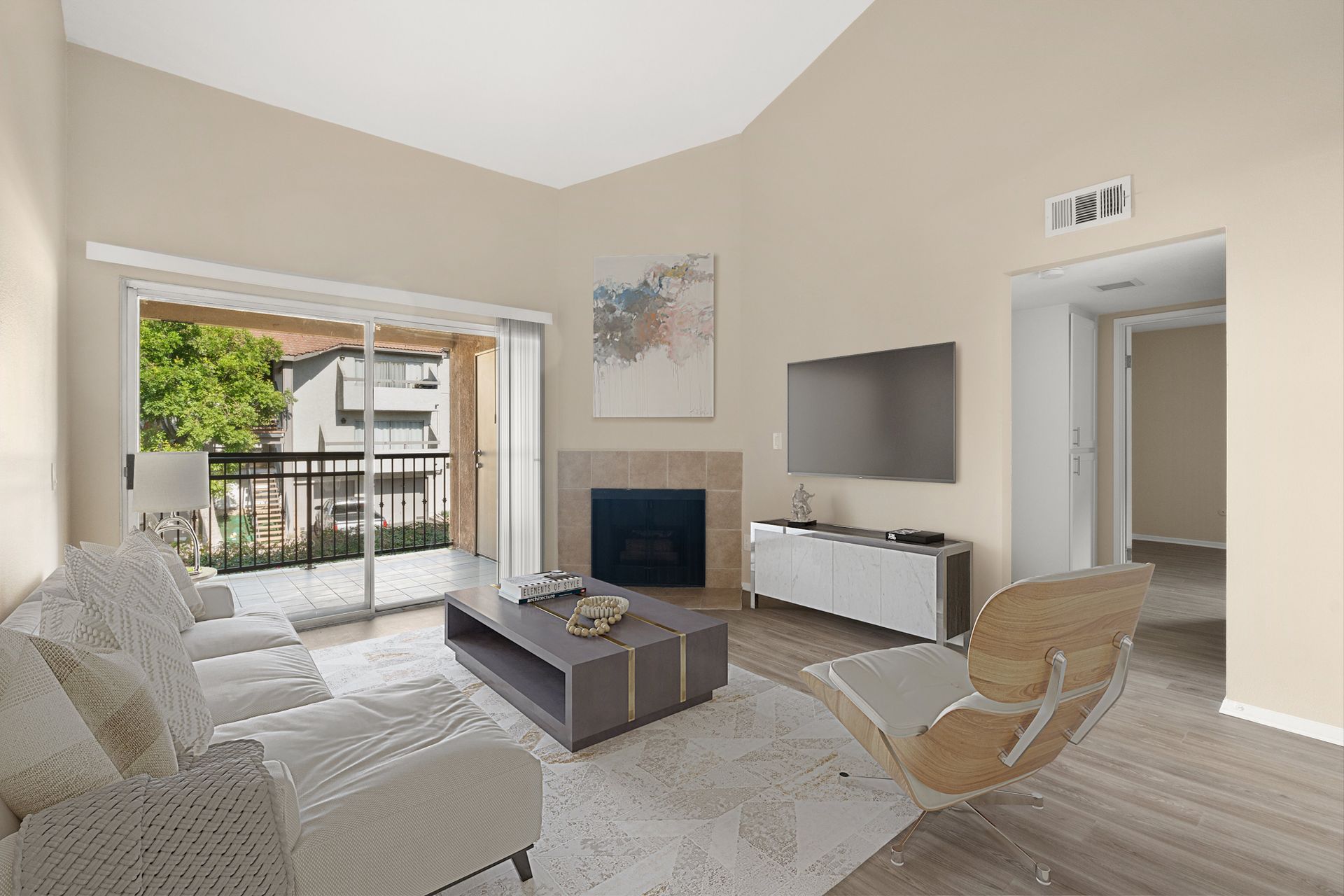 Fontana Apartment: 17010 Marygold Ave.