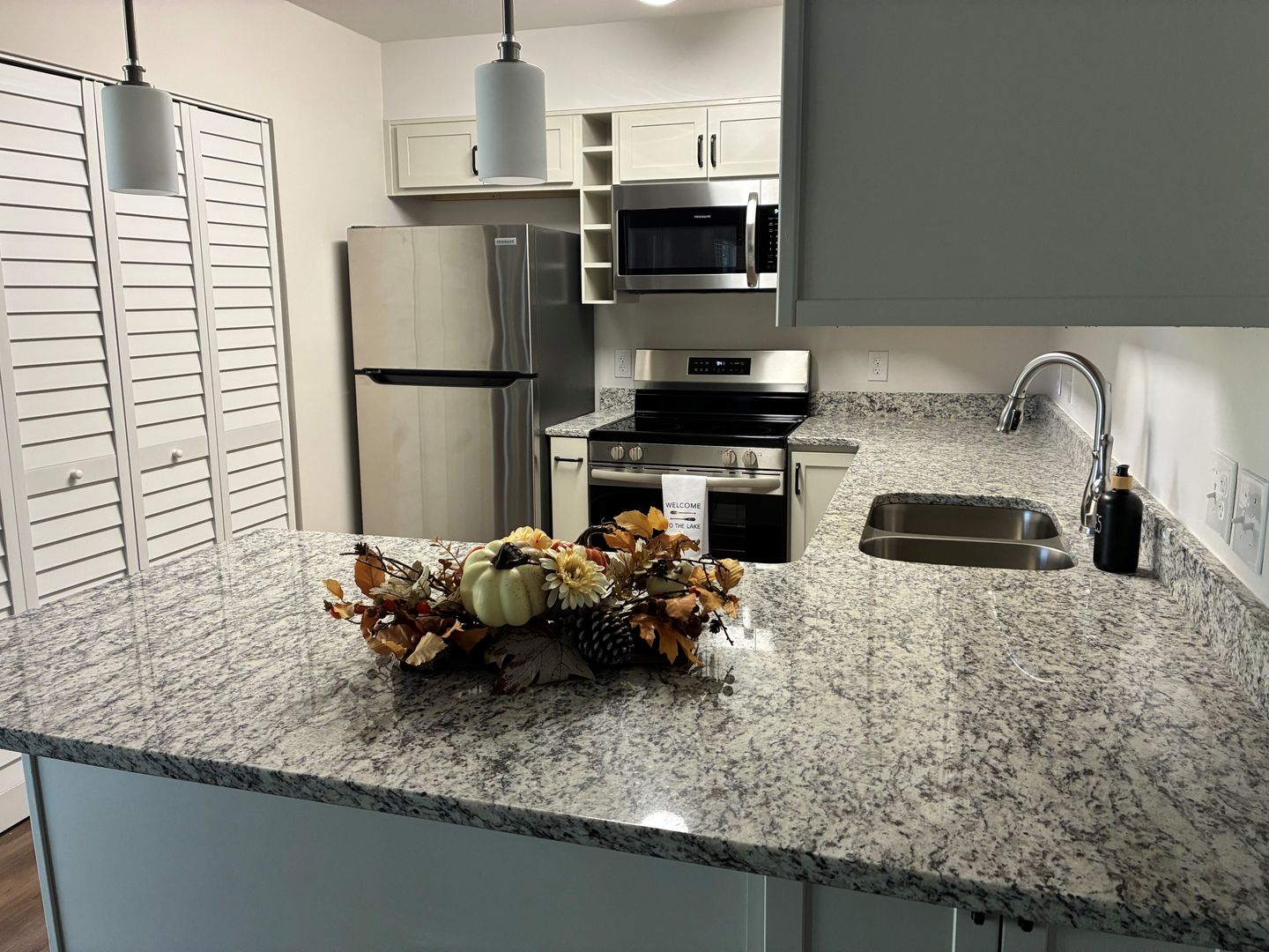 RALEIGH  NC  27606 Apartment: 1200 Trillium Circle