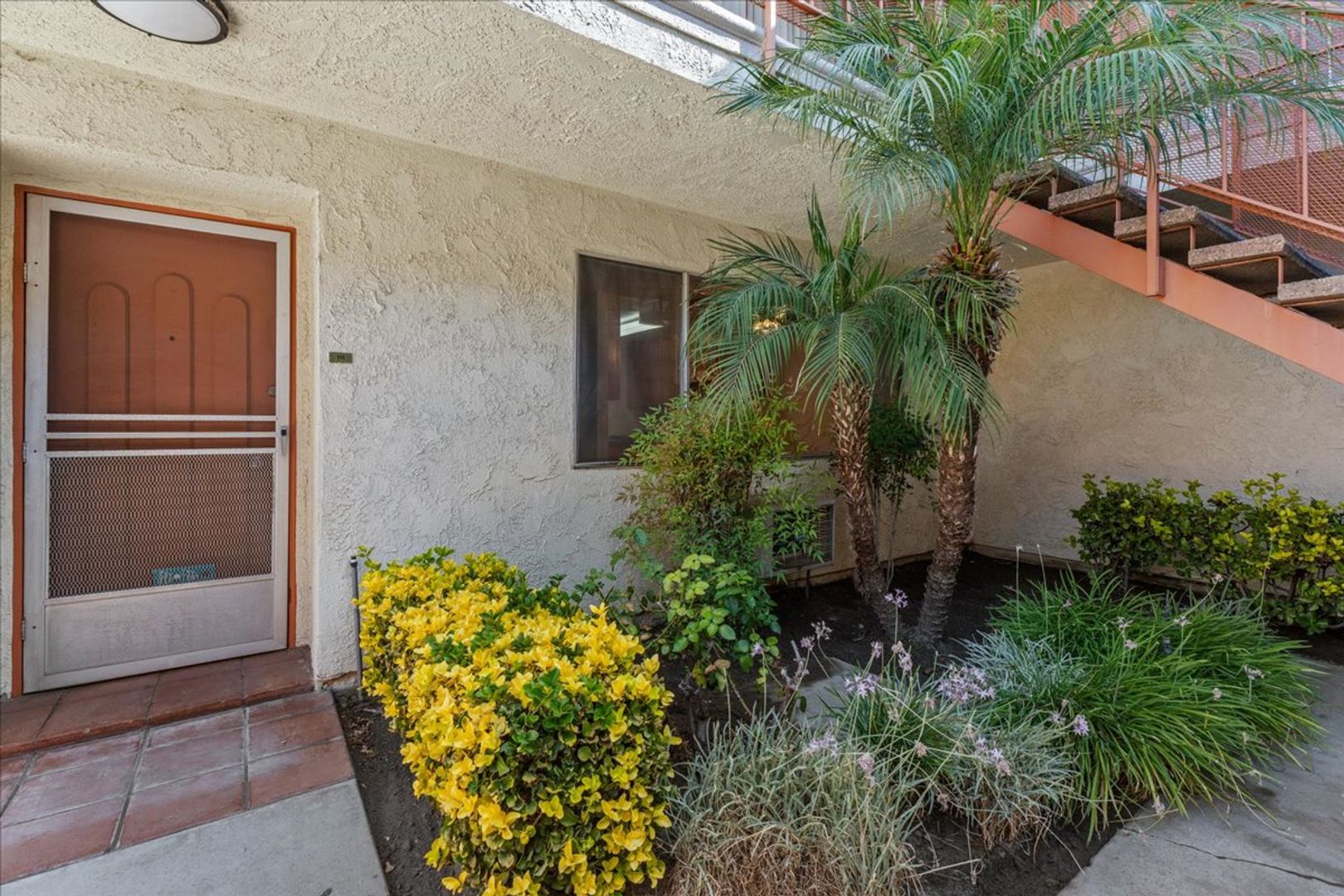 Bellflower Apartment: 16310 Cornuta Ave