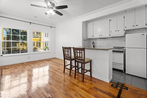 BEAUTIFUL FRENCH NORMANDY STYLE 1BR UNIT – photo 1