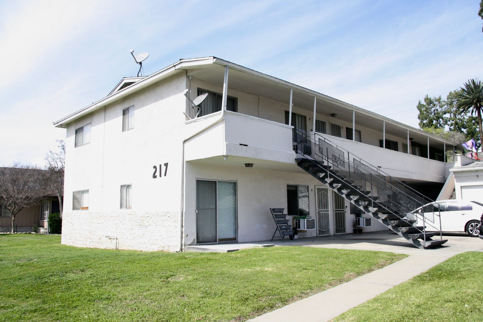 Upland Apartment: 217 Alpine Street