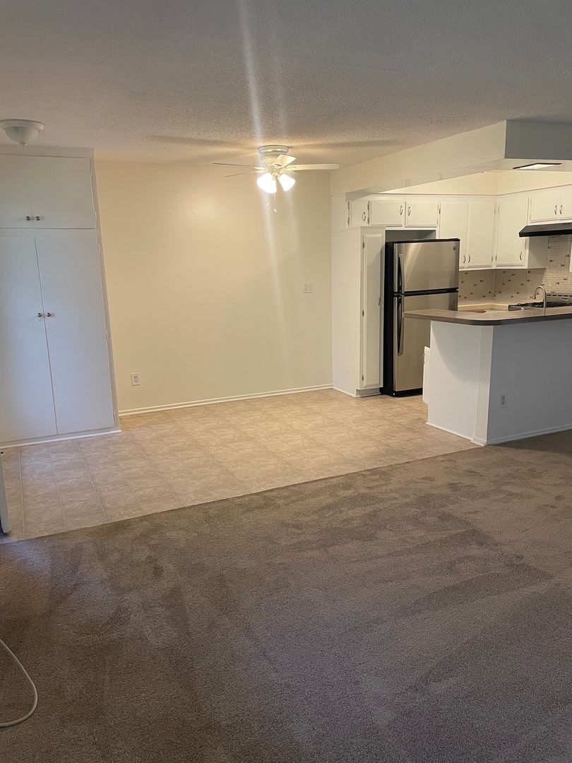 Sunland Apartment: 8231 Wyngate St