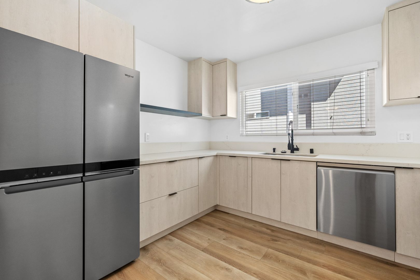 Beverly Hills Apartment: 340 N Palm Dr