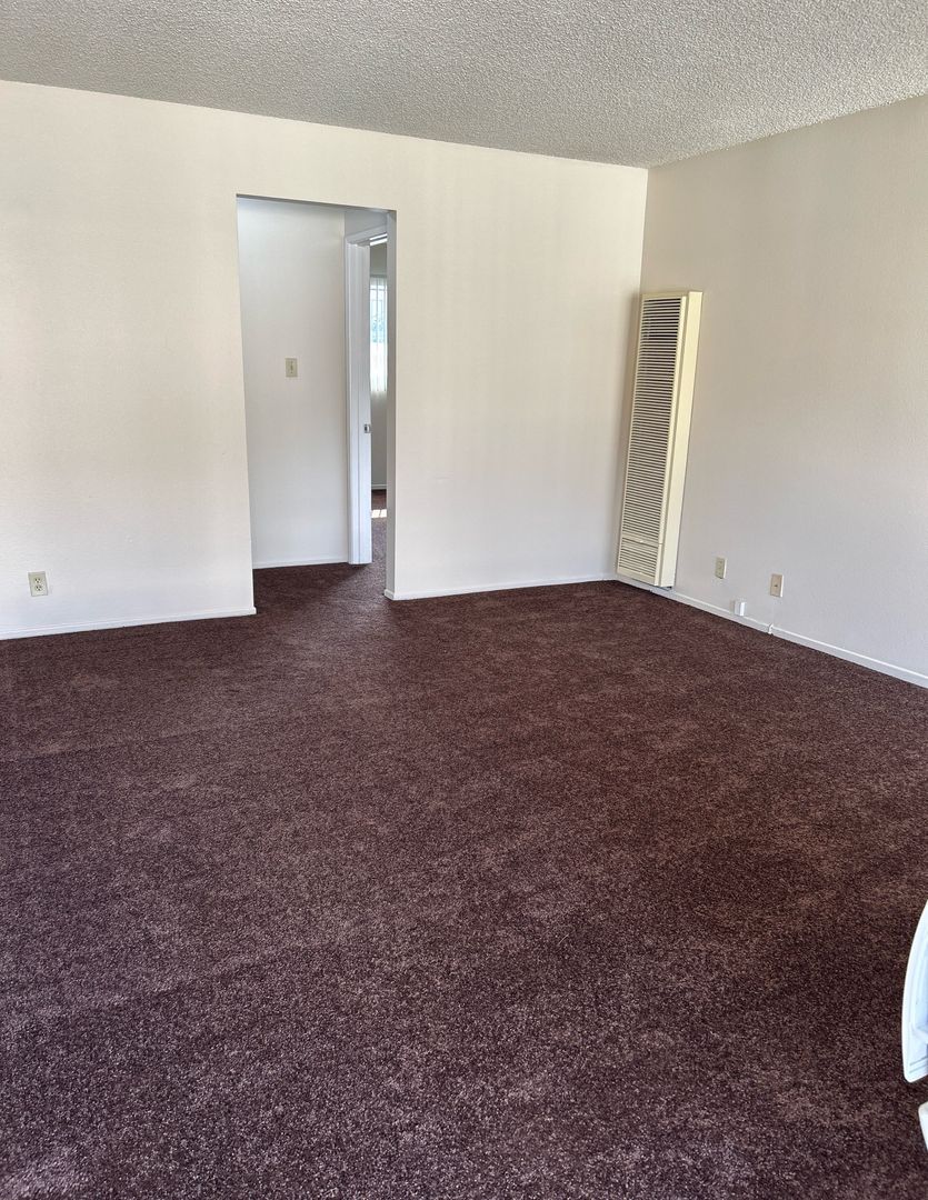 Bellflower Apartment: 15527 Woodruff Ave