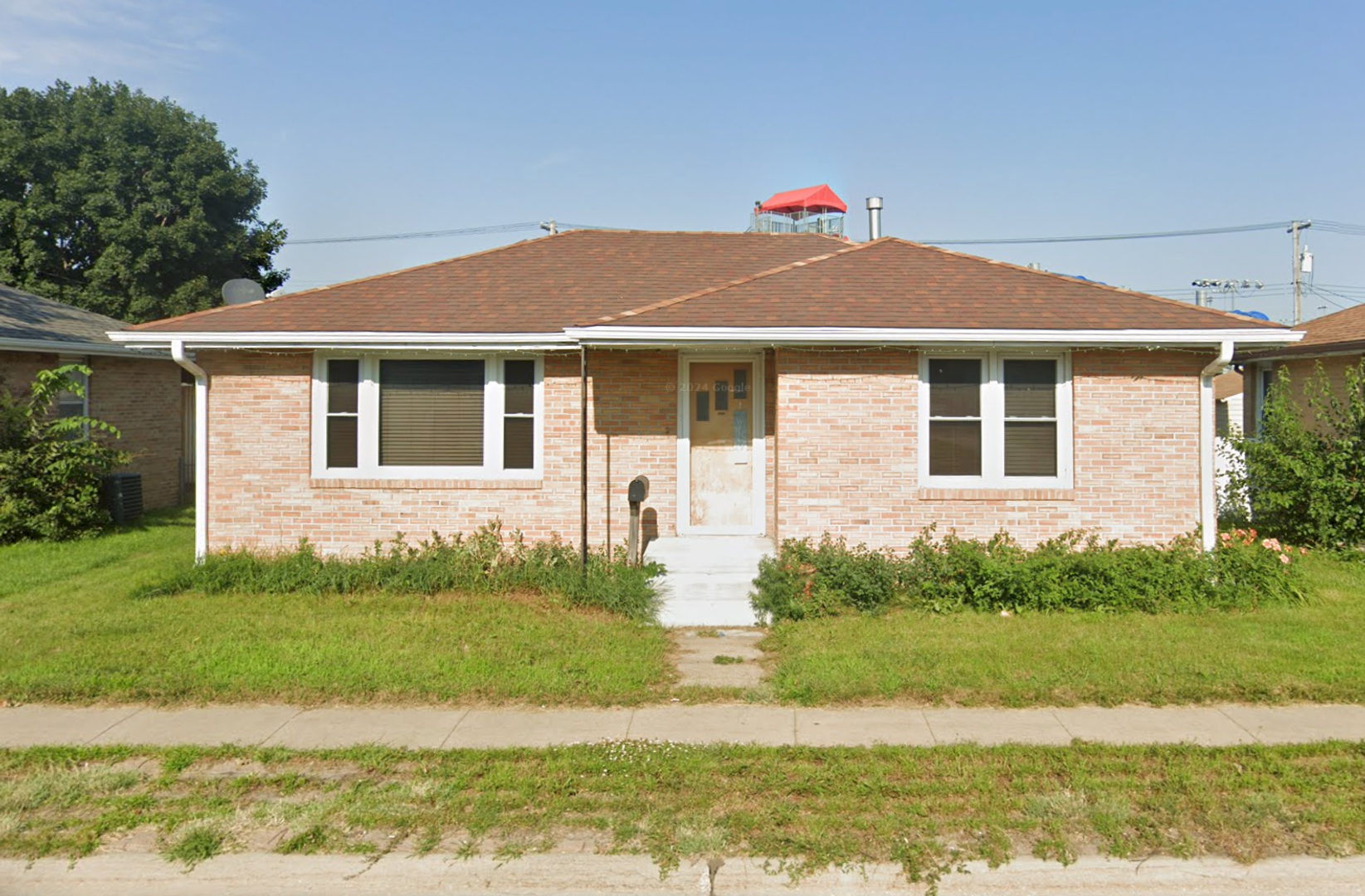Norfolk House: 703 S 1st St