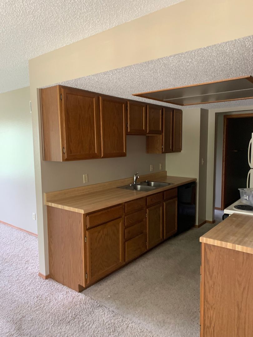 1418 Hillview Dr. Unit B, Norfolk, NE 68701