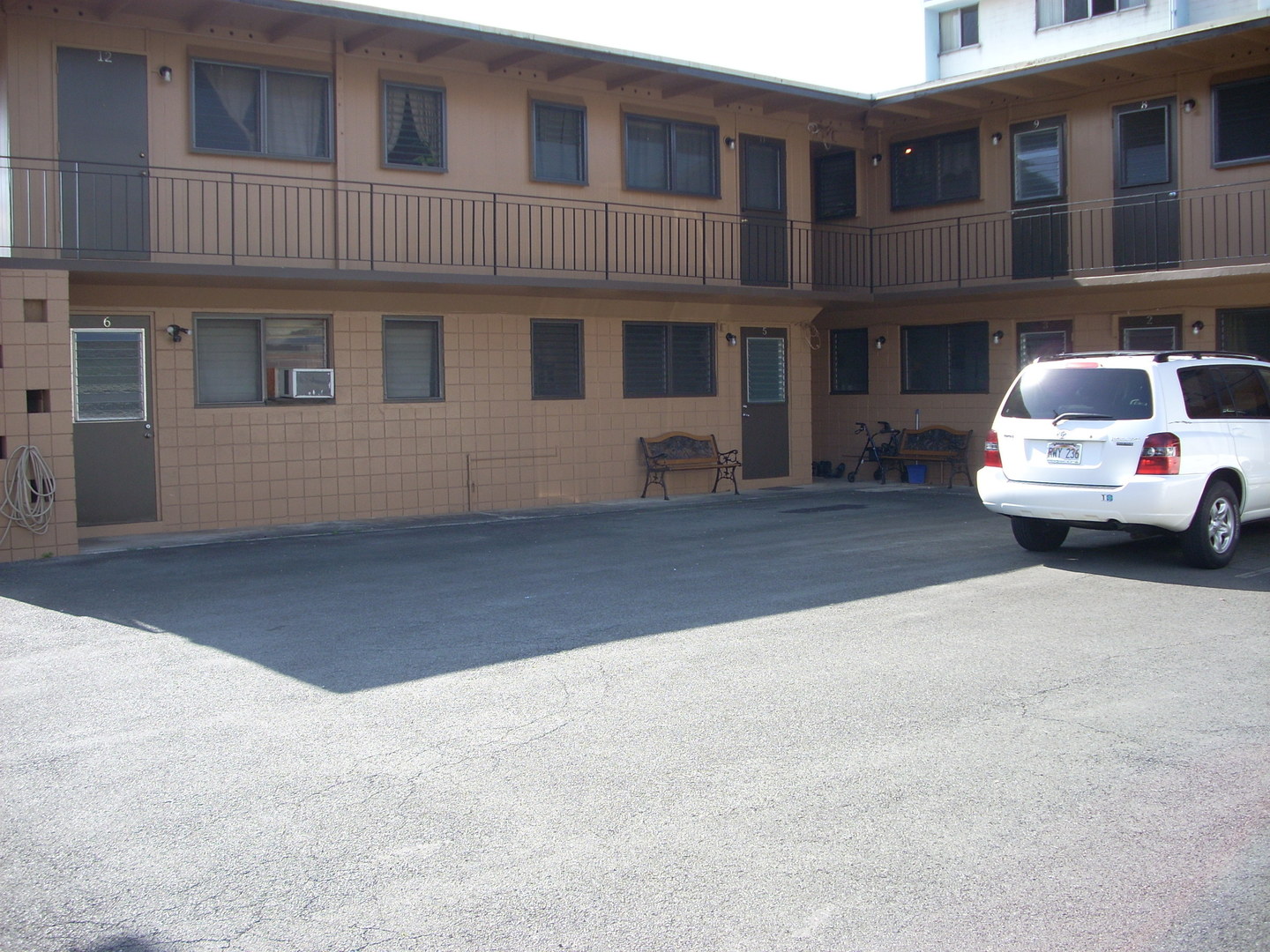 Honolulu Apartment: 1207 Matlock Ave. 1-12