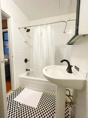 57 Pitt Street Apt 15