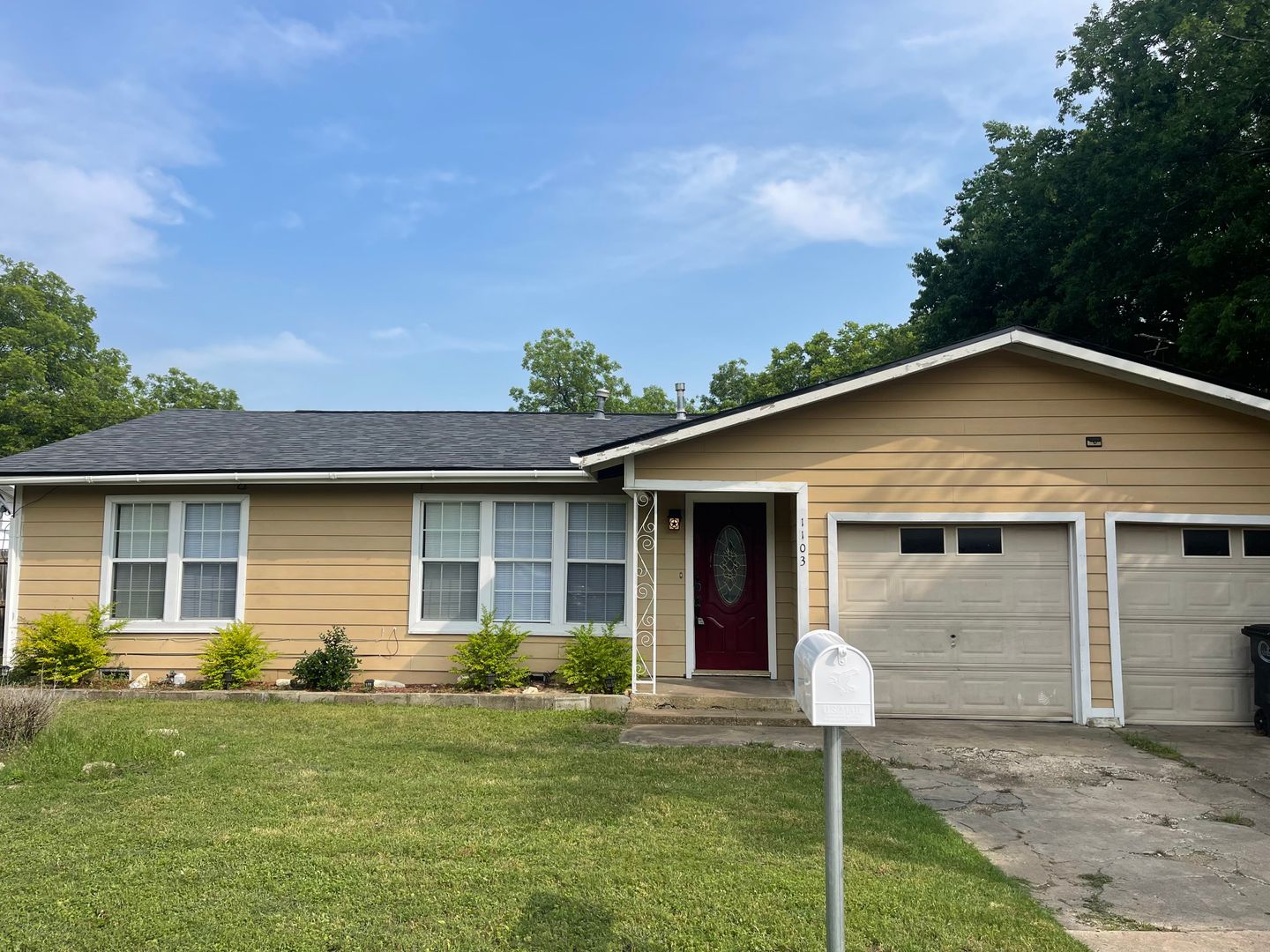 Cleburne House: SMC 1103 Williams Ave