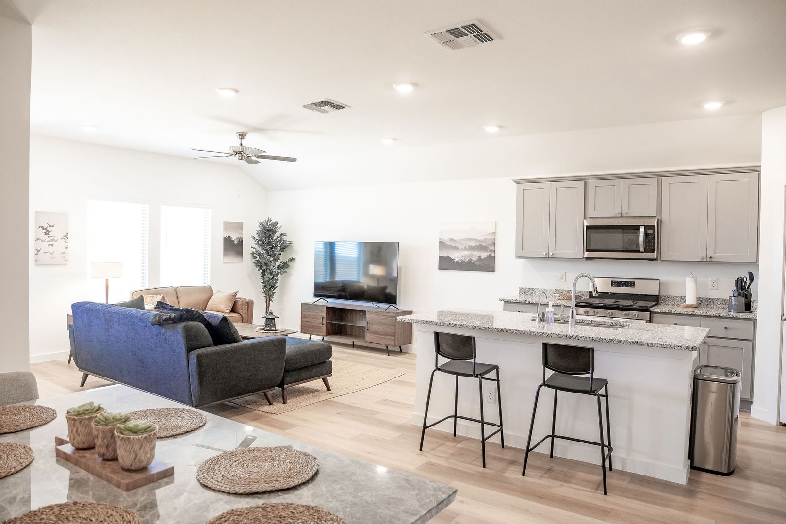 wolffort House: 215 14th st