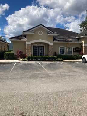 1,500 SF of Office Space Available in Tampa, FL 33613 – photo 1