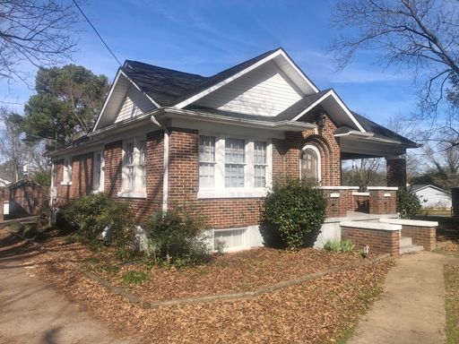 CHARMING 3 BEDROOM