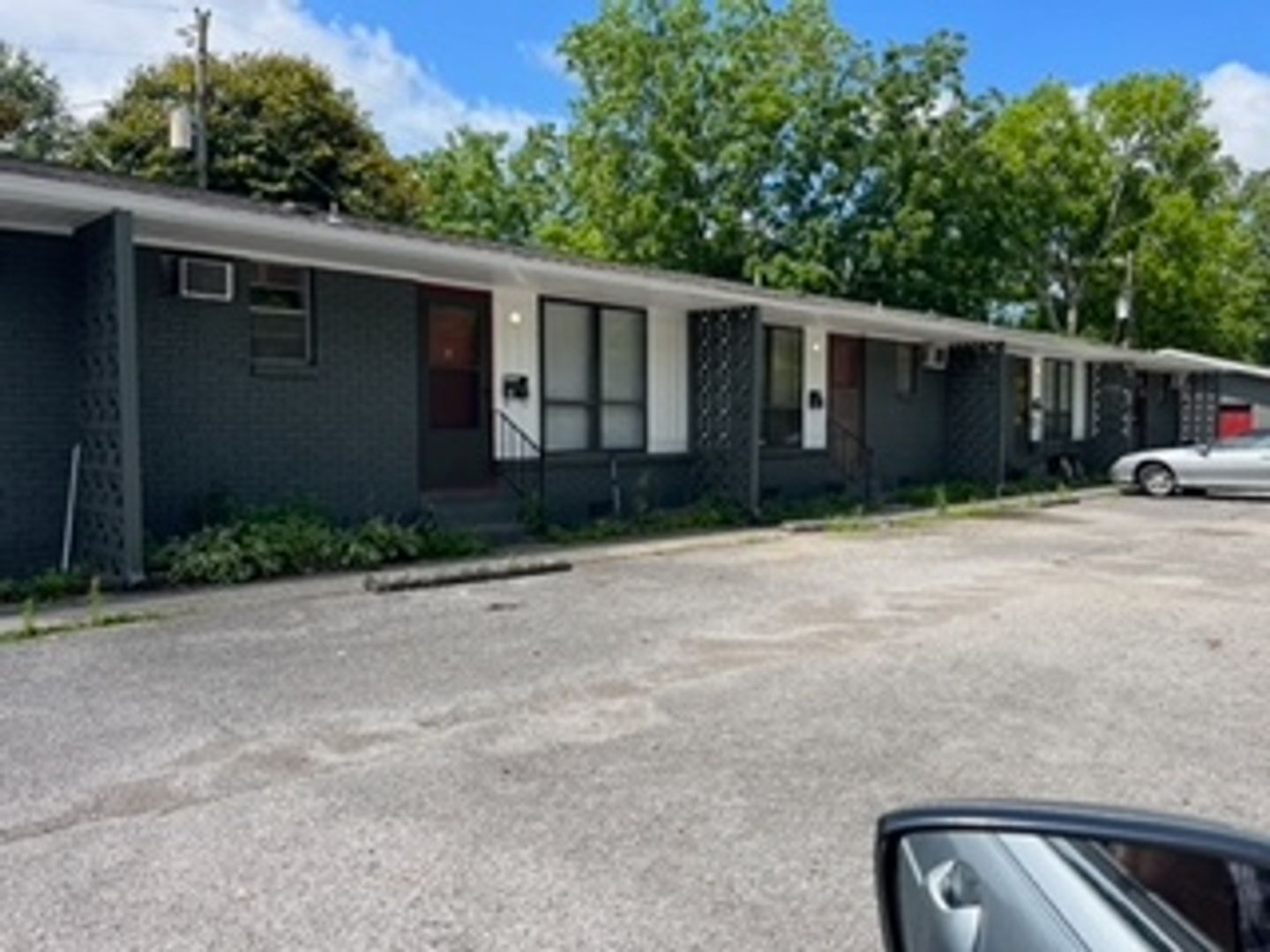 Cullman Apartment: 203 Main Ave S.W.
