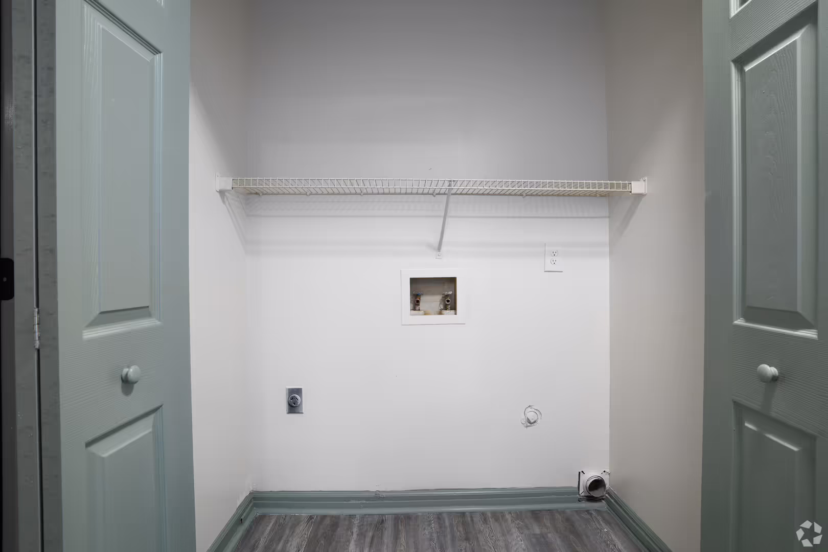 Camden Pointe Apartments 10 of 10