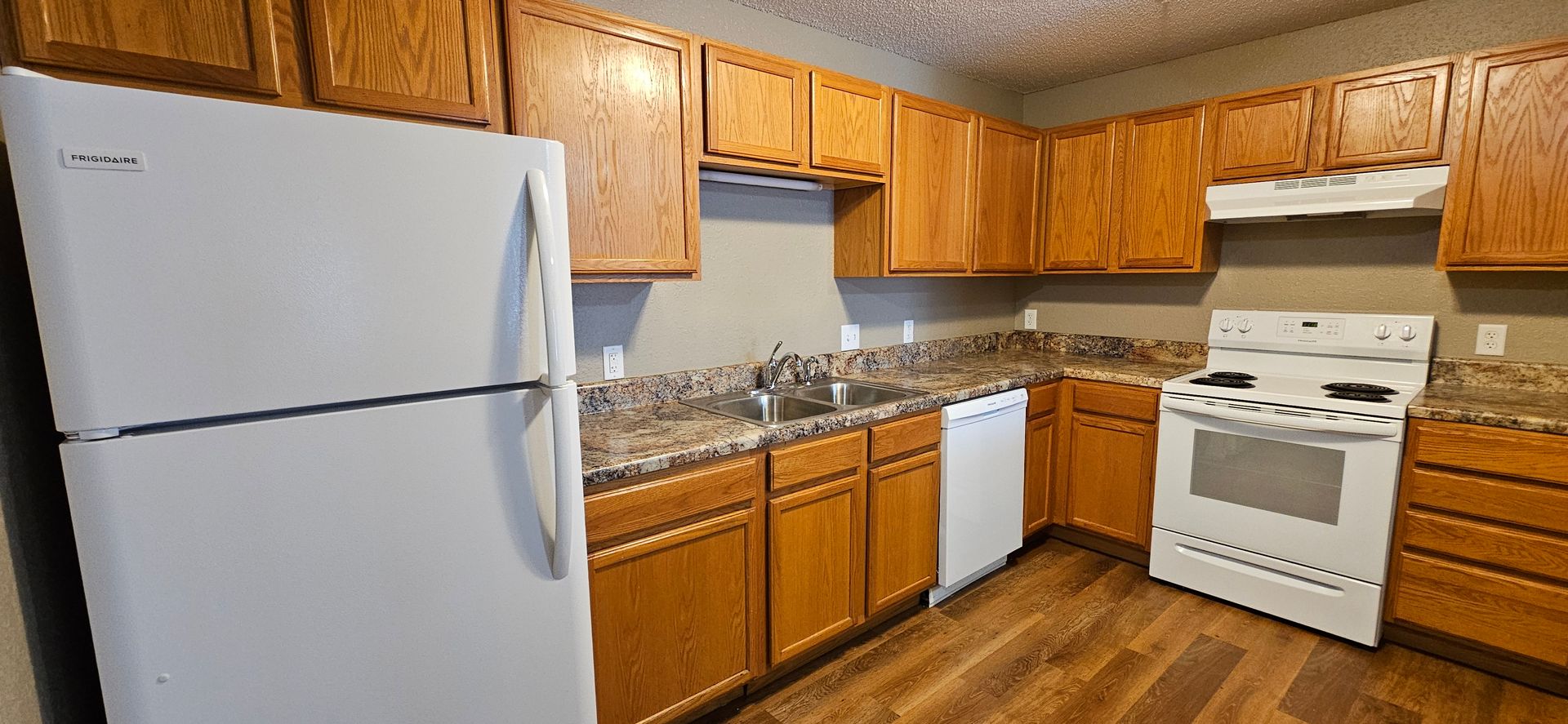 Owatonna Apartment: 2250 N Cedar Ave