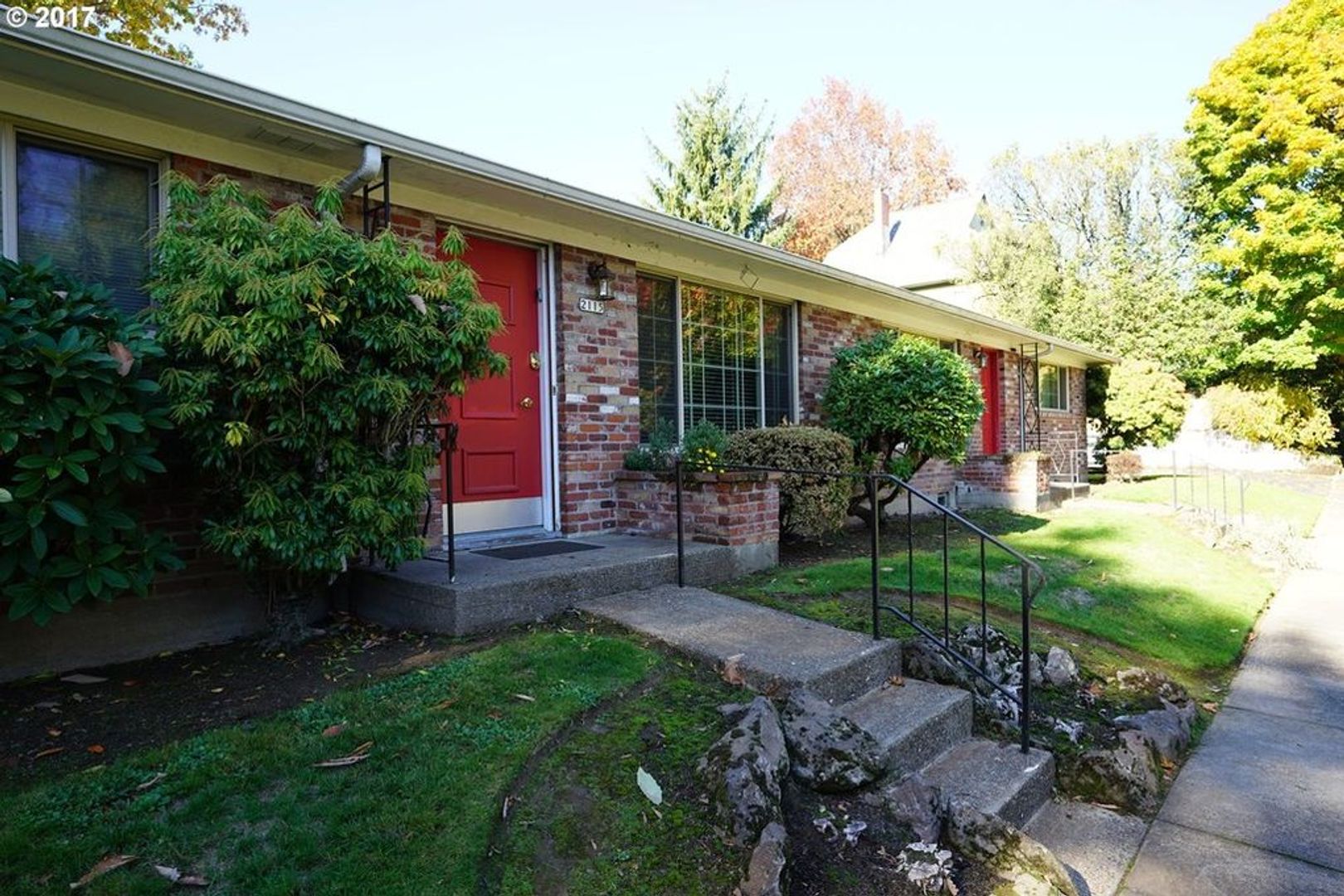 Portland Apartment: 1947 NE Tillamook Street